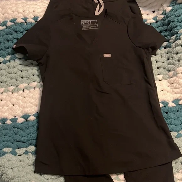 NWOT XS FIGS black scrub set - Picture 3 of 4